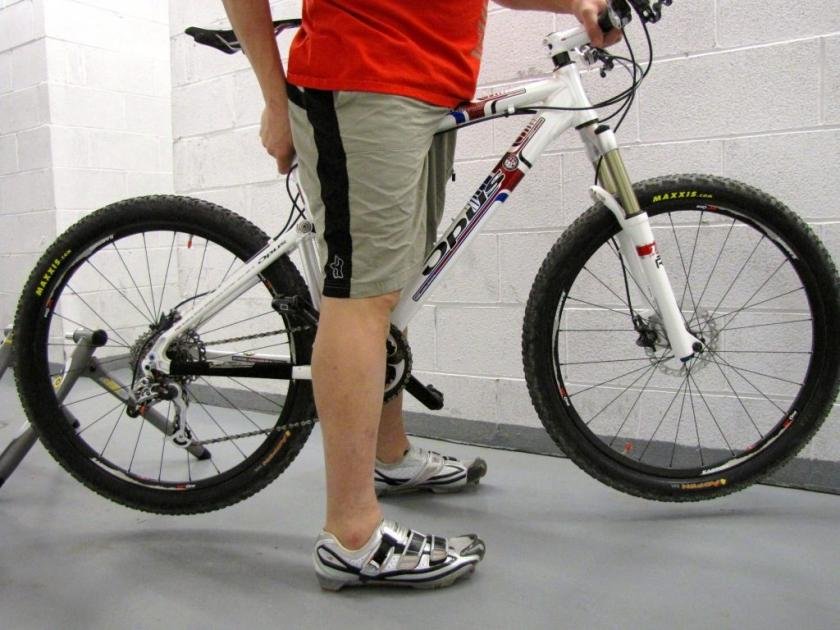 mountain-bike-frame-fitting