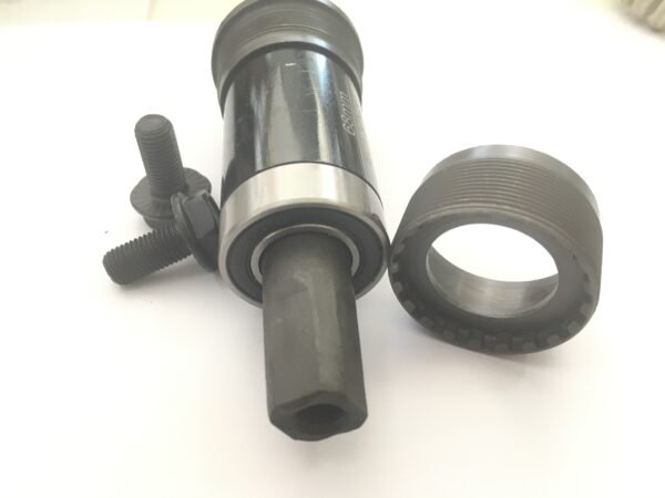 68mm / 122 bottom bracket