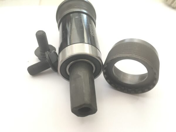 68mm / 122 bottom bracket 68mm / 122 bottom bracket