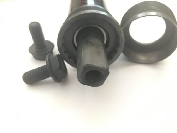 F2FD086E-FE60-43BE-A36A-16EAEEF62C96 Cartridge Square Bottom Bracket 68mm/122