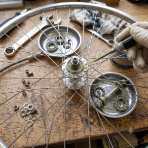front hub greasing Front Hub Greasing - Service
