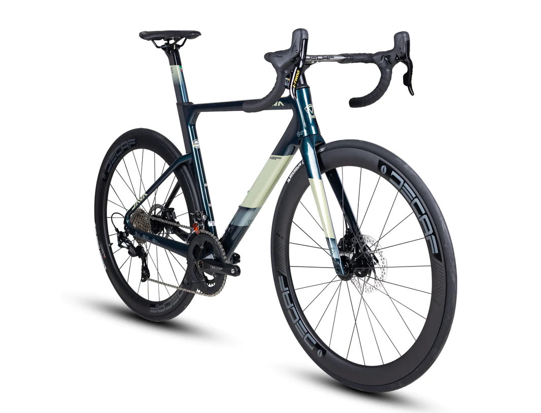 JAVA Fuoco Top - 24 Speed Hydraulic Brakes and Carbon Wheels