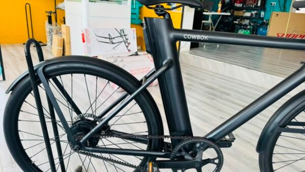Cowboy 3 -9 USED: Cowboy 3 Classic Urban E-Bike | Low Mileage (230km) | Matte Black